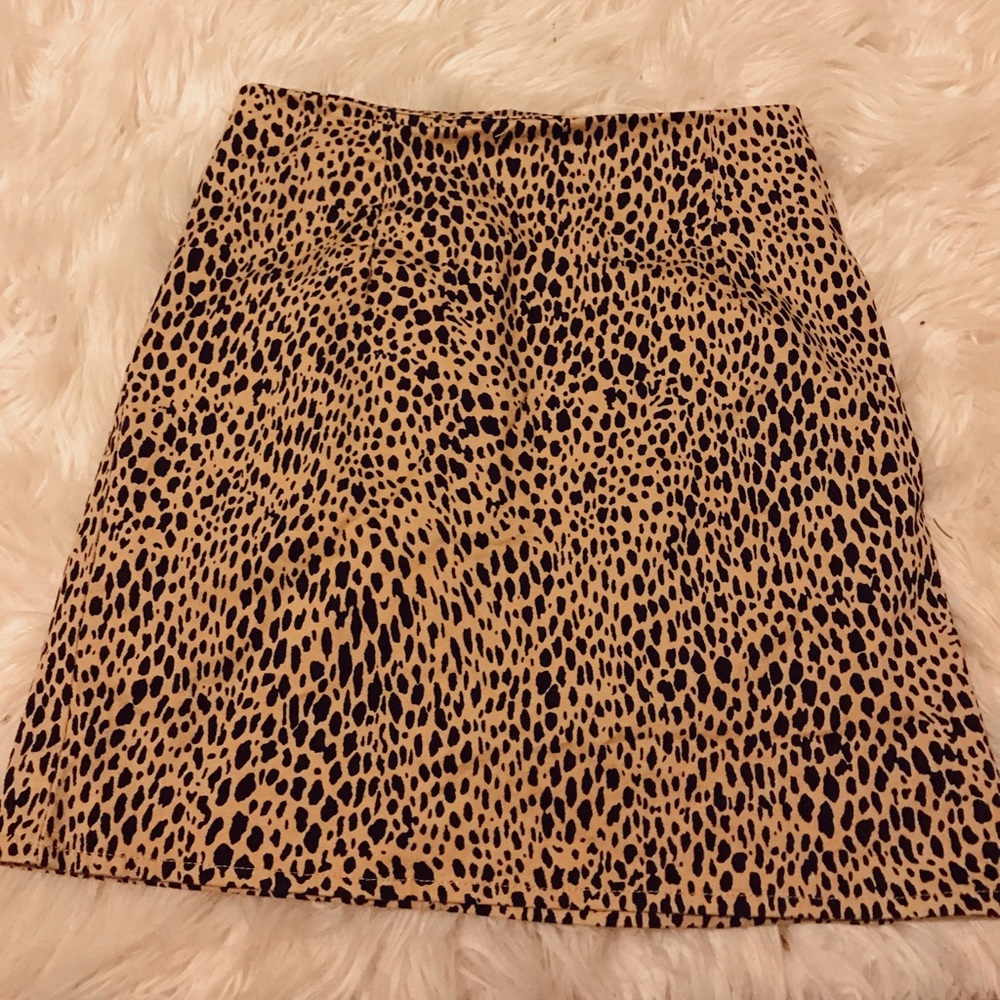 brandy melville skirt